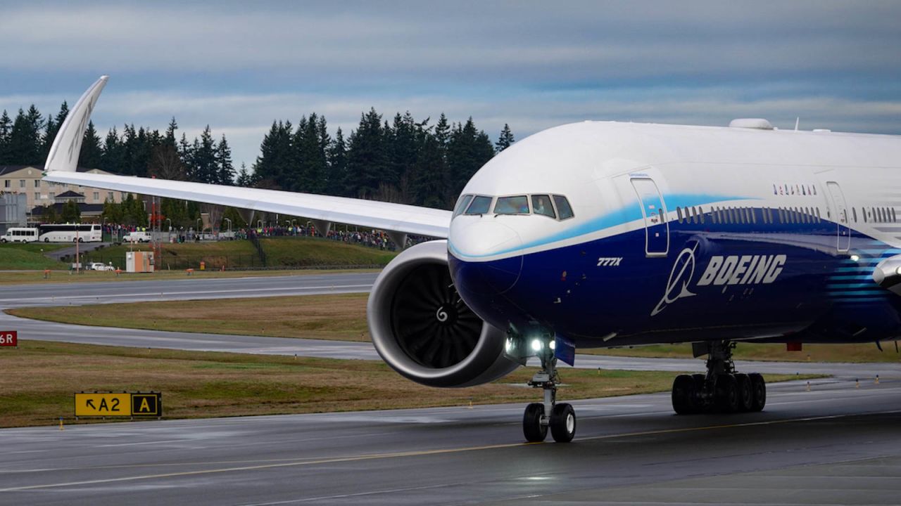 <strong>Air power: </strong>The 777X-9 is equipped with the most powerful engines ever mounted on a commercial airliner: General Electric GE9X. These develop an incredible 105,000 pounds of thrust apiece.