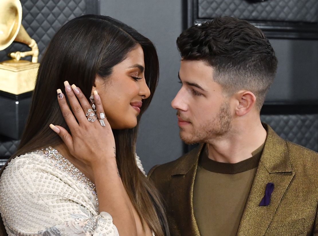 Priyanka Chopra wore #24 on one of her nails to commemorate Kobe Bryant.