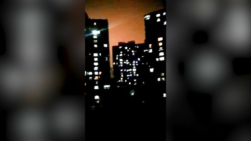 wuhan gritos videos redes sociales china himno nacional noche digital nat vo_00000316.jpg
