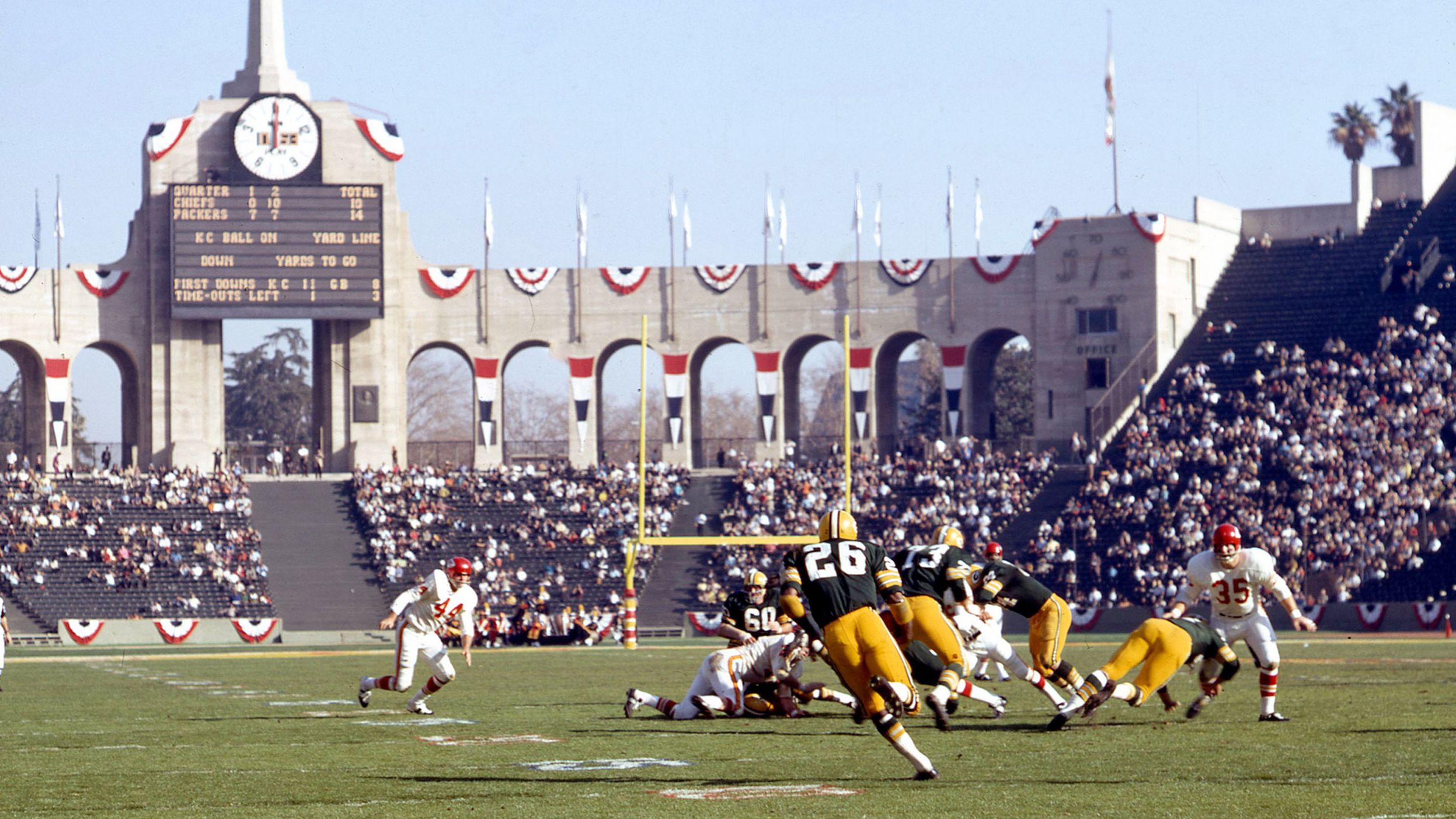 Herb Adderley (No. 26) returns a kickoff during the game. Adderley, a Hall of Fame cornerback, played nine seasons with the Packers.