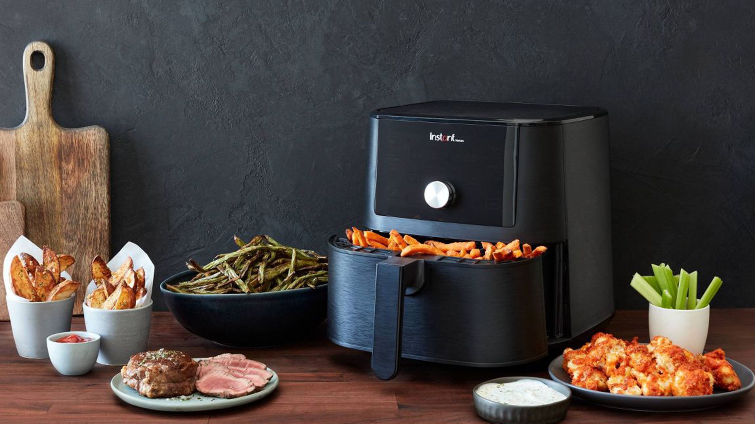 Instant Pot 26-Liter, Omni Plus 11-in-1 Air Fryer Toaster Oven