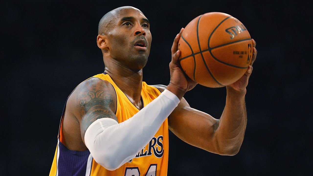LOS ANGELES, CA - DECEMBER 09:  Kobe Bryant #24 of the Los Angeles Lakers shoots a free throw during a game against the Sacramento Kings at Staples Center on December 9, 2014 in Los Angeles, California.   NOTE TO USER: User expressly acknowledges and agrees that, by downloading and or using this photograph, User is consenting to the terms and conditions of the Getty Images License Agreement.  (Photo by Jonathan Moore/Getty Images)