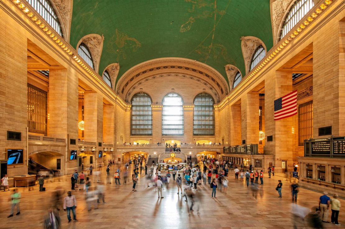 Grand Central Station's main hall is breathtaking.