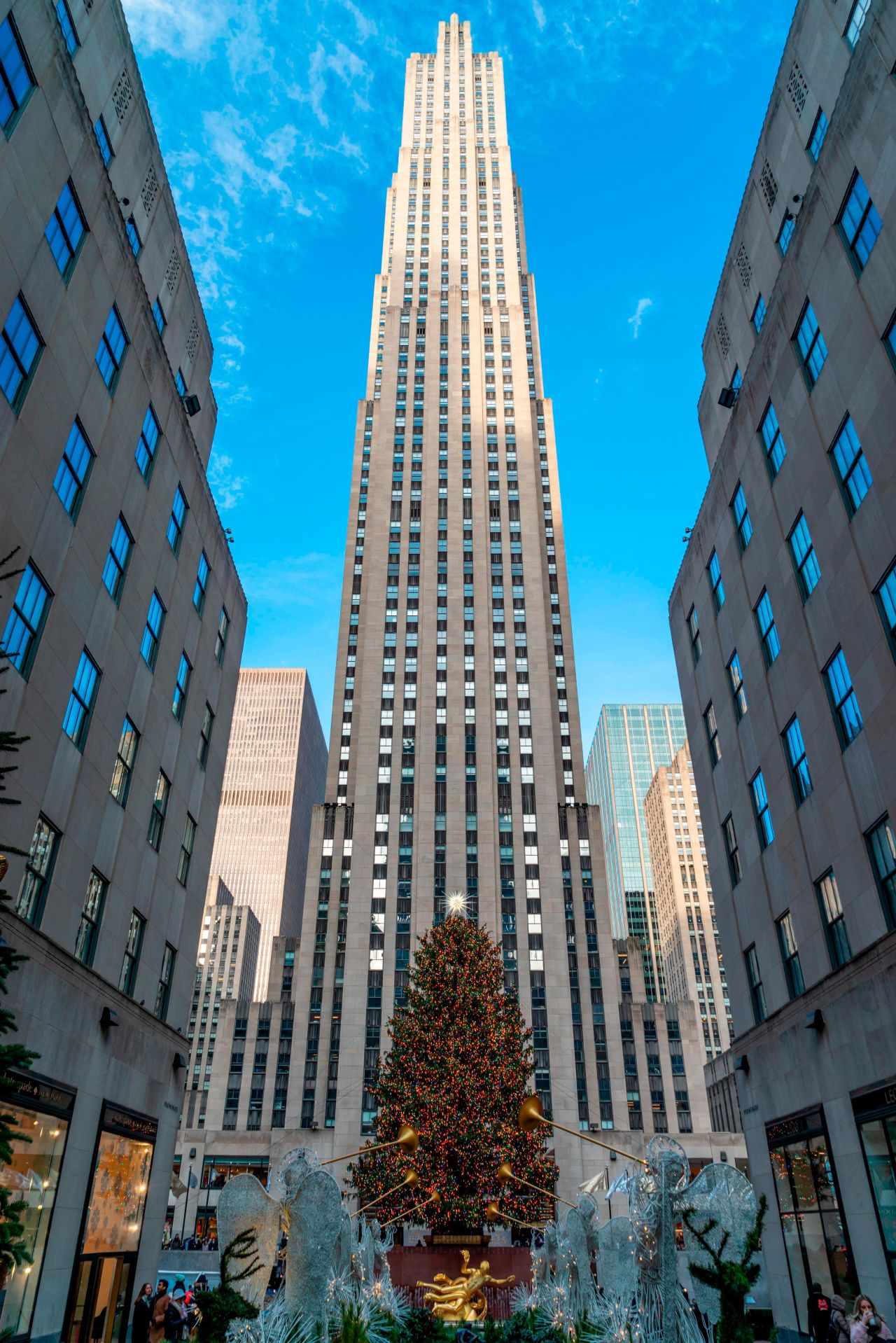 30 Rockefeller Plaza made quite an optimistic statement during the depths of the Great Depression.