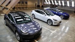 Tesla Model 3 cars are displayed during the Tesla China-made Model 3 Delivery Ceremony in Shanghai. - Tesla CEO Elon Musk presented the first batch of made-in-China cars to ordinary buyers on January 7, 2020 in a milestone for the company's new Shanghai "giga-factory", but which comes as sales decelerate in the world's largest electric-vehicle market. (Photo by STR / AFP) / China OUT (Photo by STR/AFP via Getty Images)