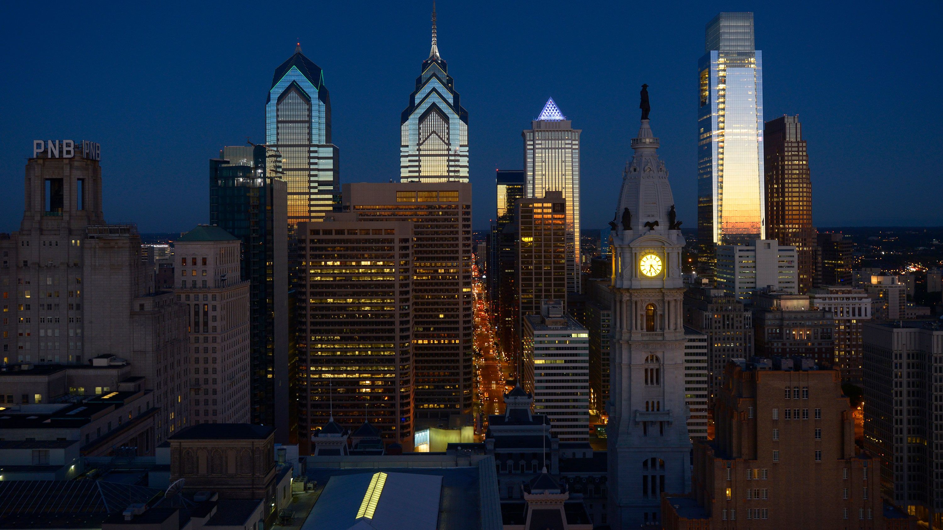 Philly City Skyline Liberty Bell Love Philadelphia PA Brotherly Love