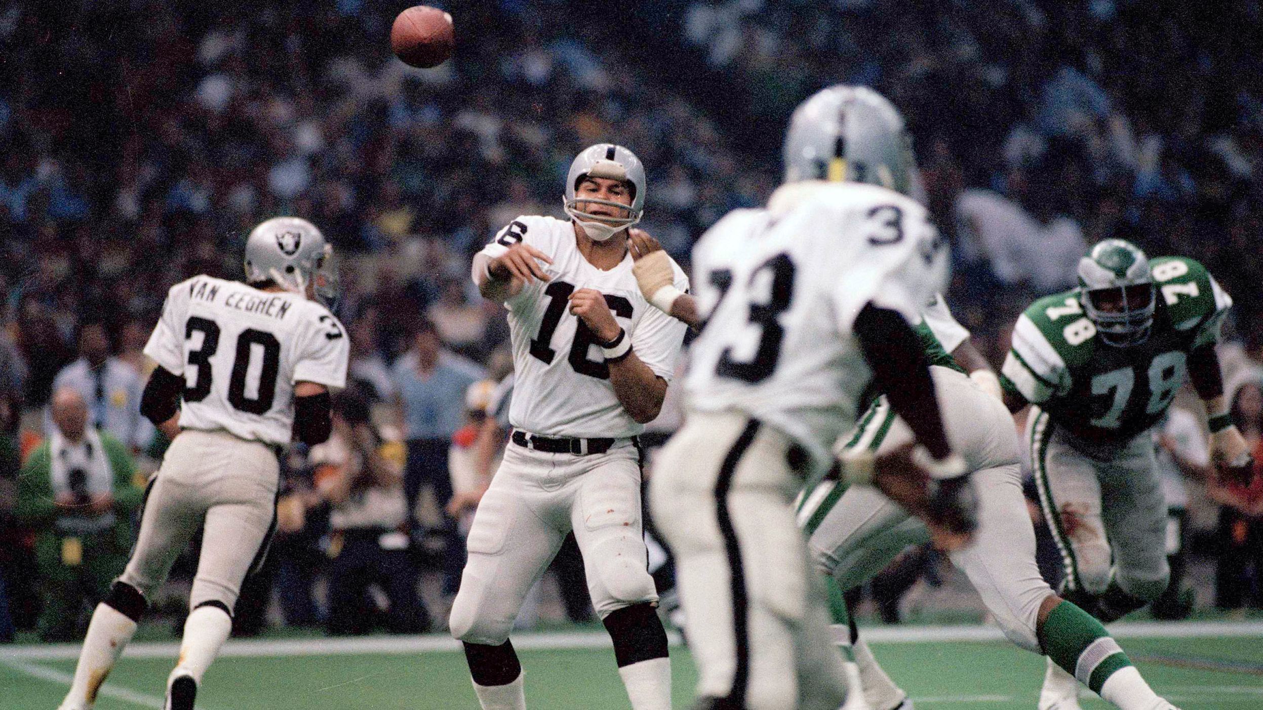 <strong>Super Bowl XV (1981):</strong> Oakland quarterback Jim Plunkett makes a pass during the Raiders' 27-10 victory over the Philadelphia Eagles in 1981. Plunkett had 261 yards passing and three touchdowns on his way to winning MVP. 