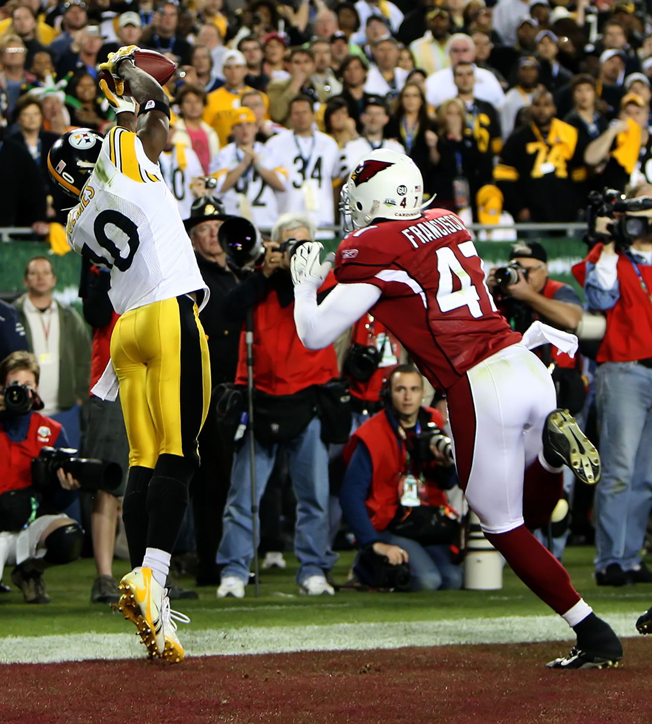 <strong>Super Bowl XLIII (2009):</strong> Pittsburgh wide receiver Santonio Holmes grabs the game-winning touchdown as the Steelers rallied late in the fourth quarter to beat Arizona 27-23 in Super Bowl XLIII. Holmes finished with nine catches for 131 yards.