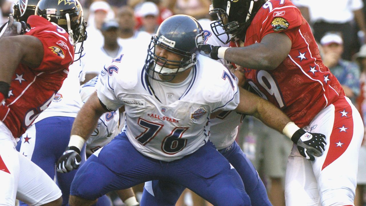 Offensive lineman Steve Hutchinson, seen here on February 13, 2005, was voted to seven consecutive Pro Bowls.