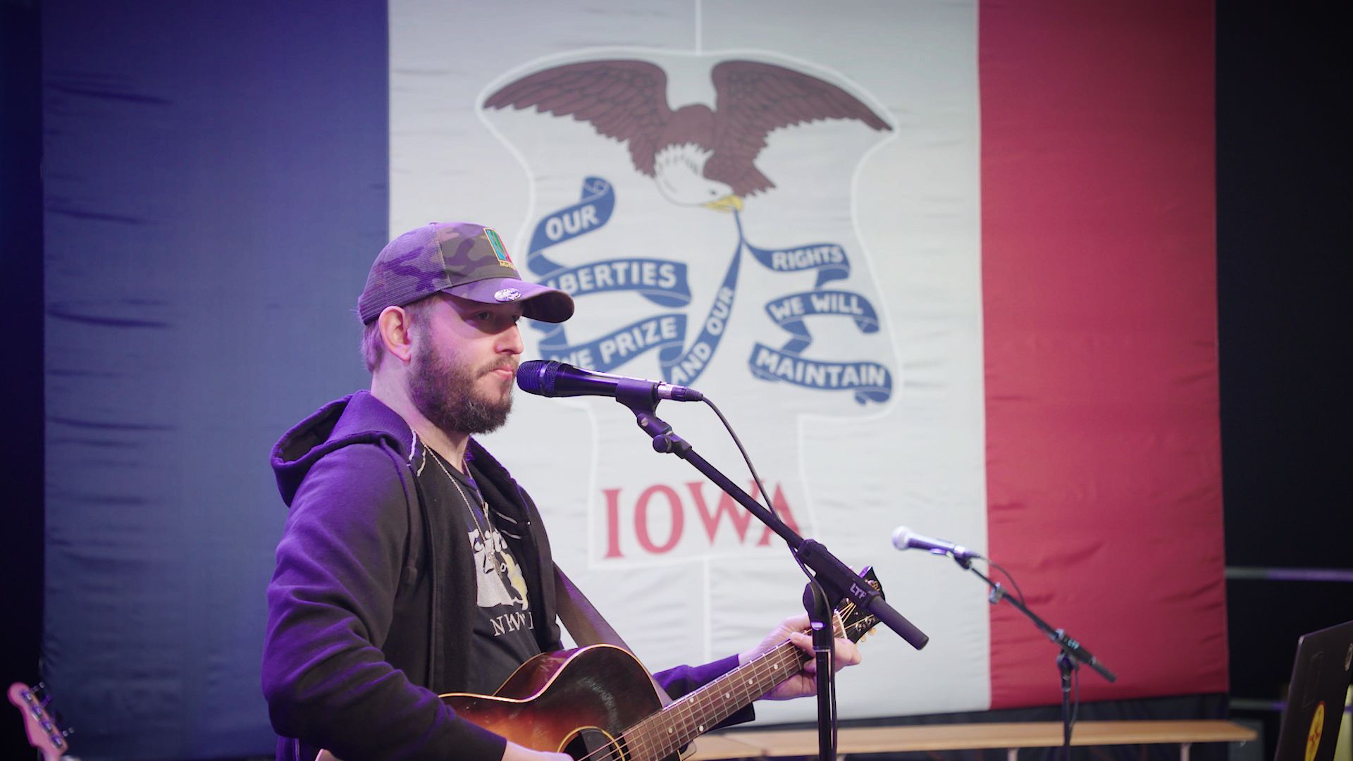 Bon Iver's Justin Vernon backs Bernie, says no more 'nostalgia'