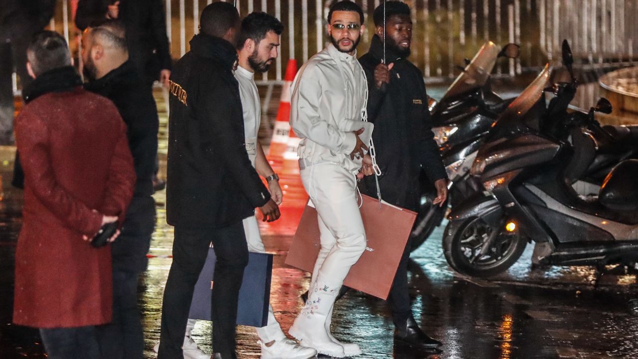 Lyon's Dutch forward Memphis Depay (C) pictured attending Neymar's party.