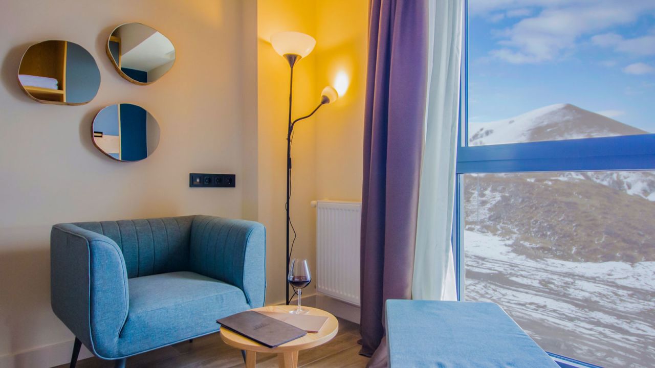<strong>Accommodation options: </strong>The ski-in/ski-out Gudauri Lodge holds fabulous mountain views along with an indoor swimming pool and sauna and steam rooms.