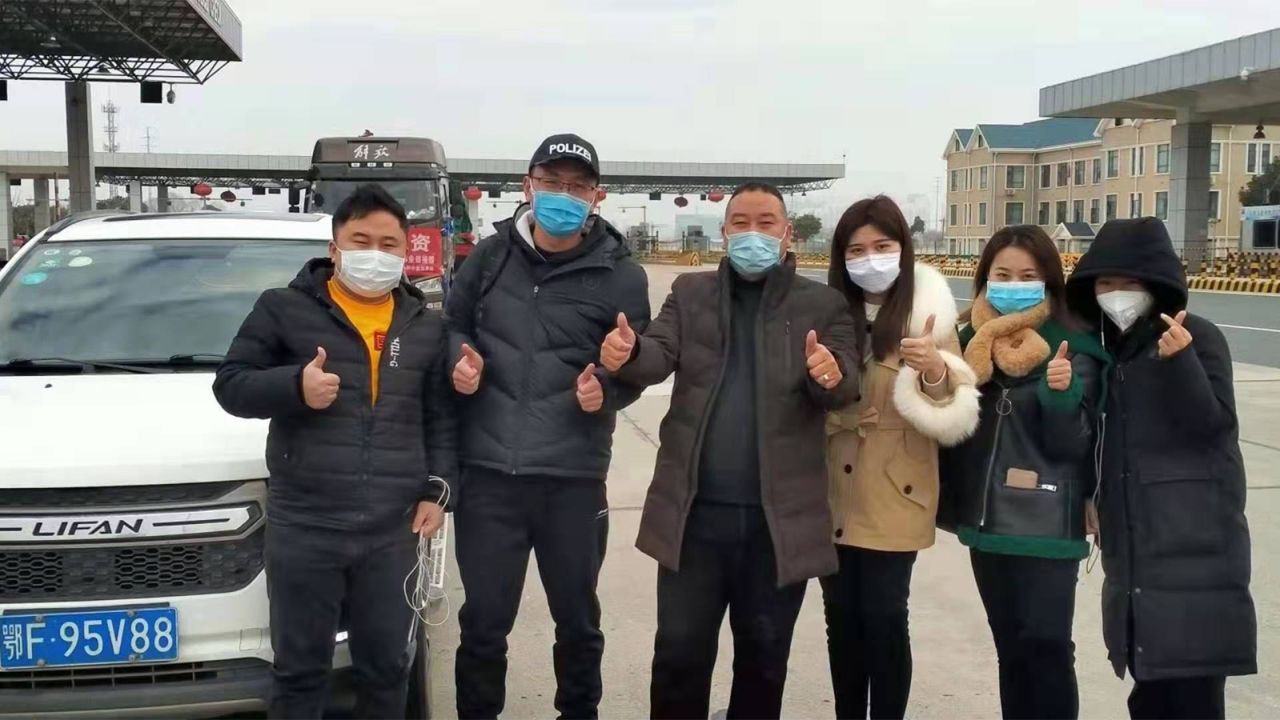 Volunteers from Fan's team have driven nearly 300 health care workers from their hometowns back to Wuhan to relieve their overstretched colleagues.