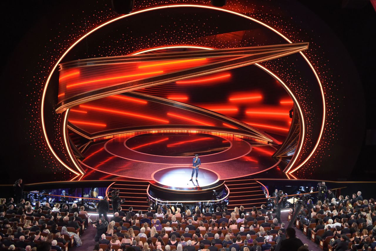 Utkarsh Ambudkar <a href="https://www.cnn.com/entertainment/live-news/oscars-2020/h_6dc04b0324c764408b2ac1e9633586ba" target="_blank">summarizes the show with a rap</a> about halfway through. The rapper/actor is well known for Broadway's "Freestyle Love Supreme" as well as his role in "The Mindy Project."