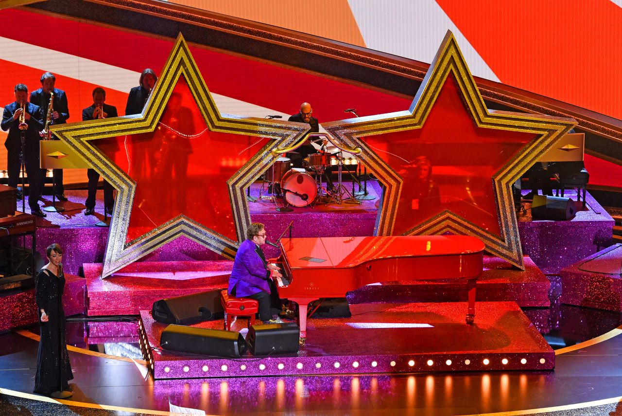 Elton John performs "(I'm Gonna) Love Me Again" from his biopic "Rocketman."