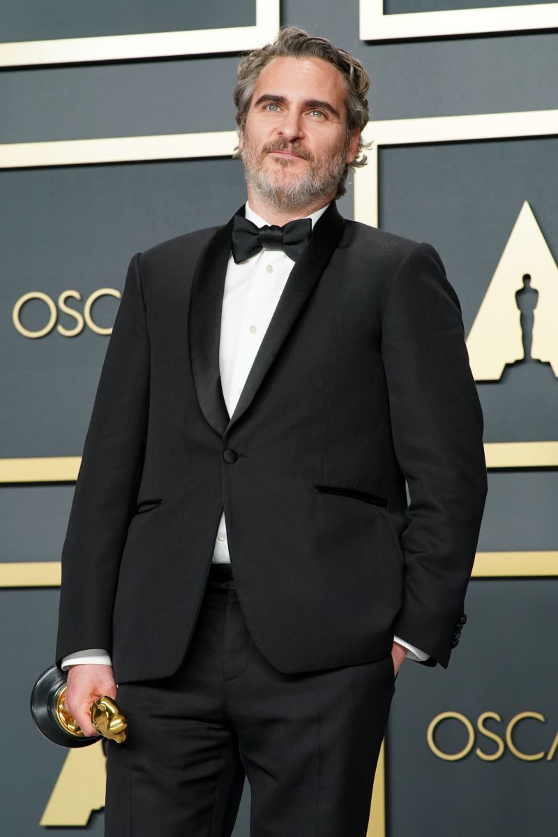 Joaquin Phoenix Had Enough Of Awards Show Pleasantries. So He Turned ...