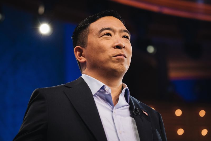 and Volunteer Credentials Andrew Yang 2020 presidential candidate Press 