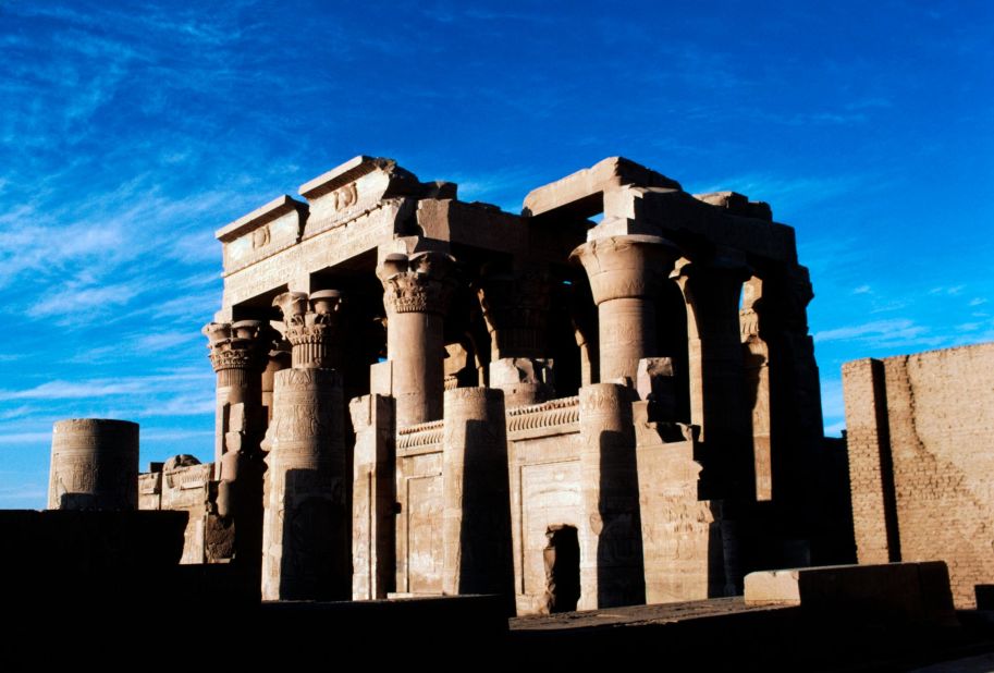 <strong>Kom Ombo: </strong>This temple honors Sobek, the crocodile-headed god of ancient Egyptian mythology.