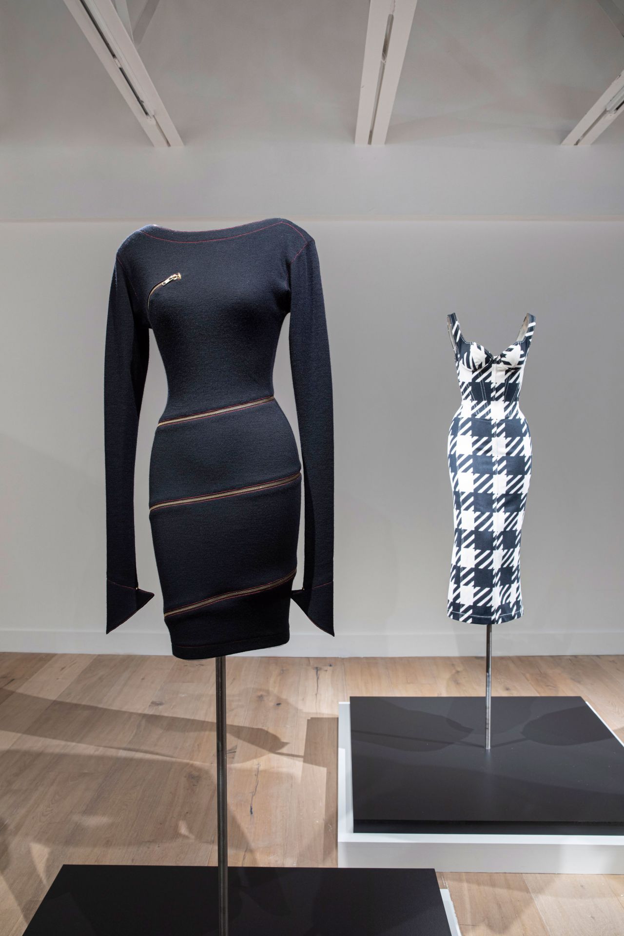 Alaïa and Adrian: Exhibition explores ties between two fashion greats | CNN