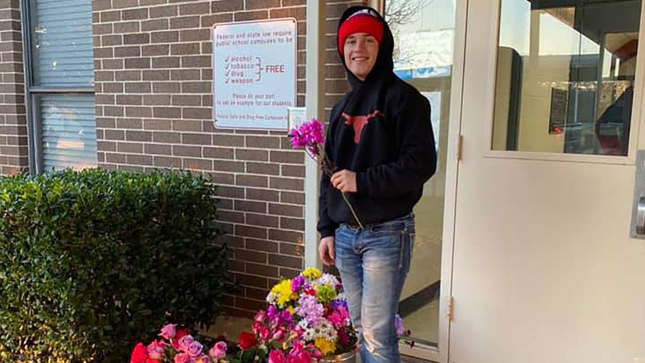 Jayme Wooley, 15, wanted every girl at his Texas school to receive a Valentine on Valentine's Day. 