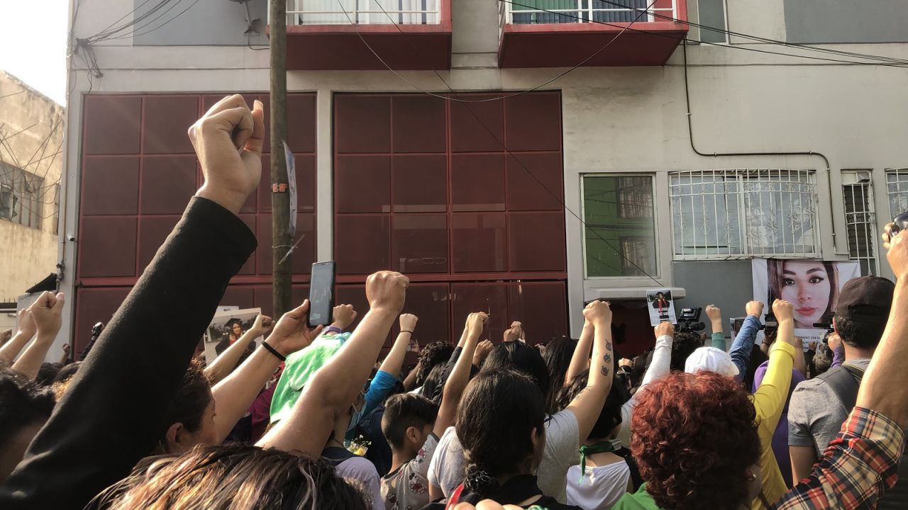 Feminist groups gather in front of the building where Ingrid Escamilla, 25, was found brutally murdered.