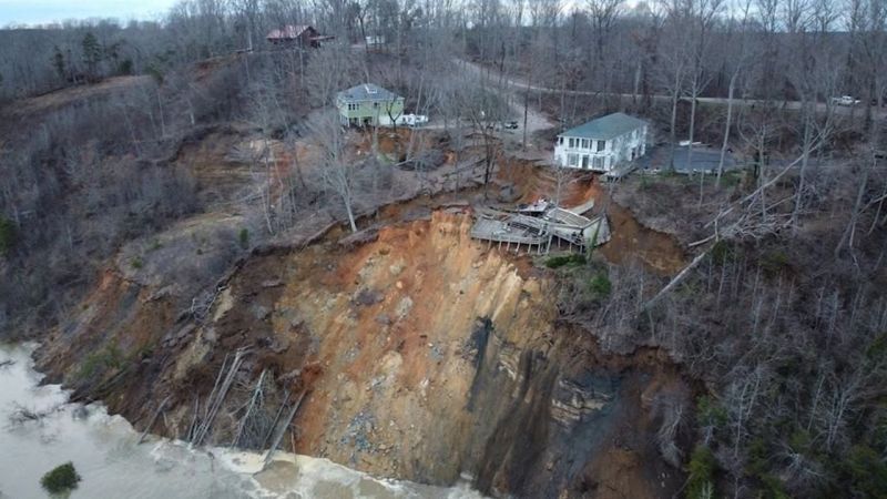 Two Homes Collapsed In Landslide Along The Tennessee River Now A Road   200216172149 House Collapse Tennessee Landslide 