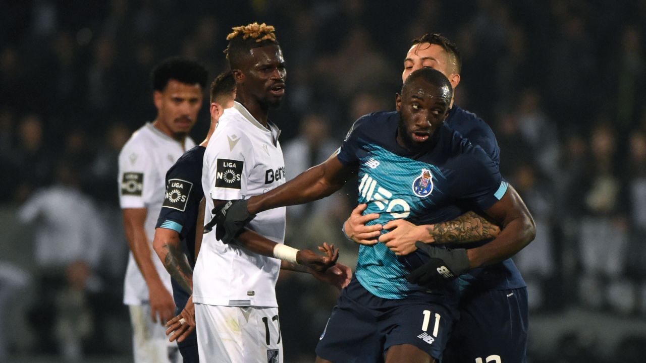 Moussa Marega attempts to leave the pitch after hearing racists chants.