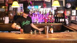 nyc oldest bars julius bartender