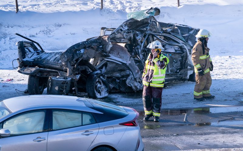 Canada Car Accident 2 Killed In Massive Pileup Involving More Than 200   200219214511 Canada Pile Up 