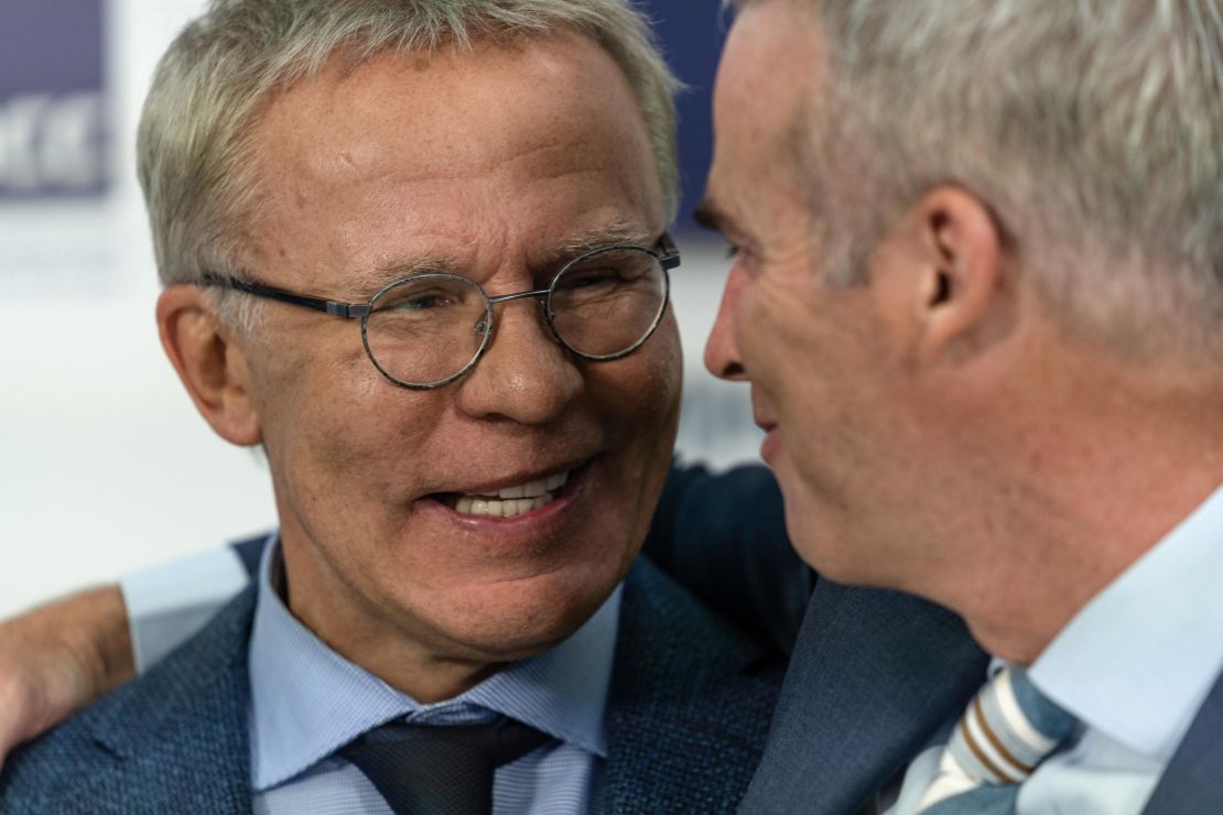 Fetisov (left) and Pugh speak in Moscow following their Antarctica expedition.