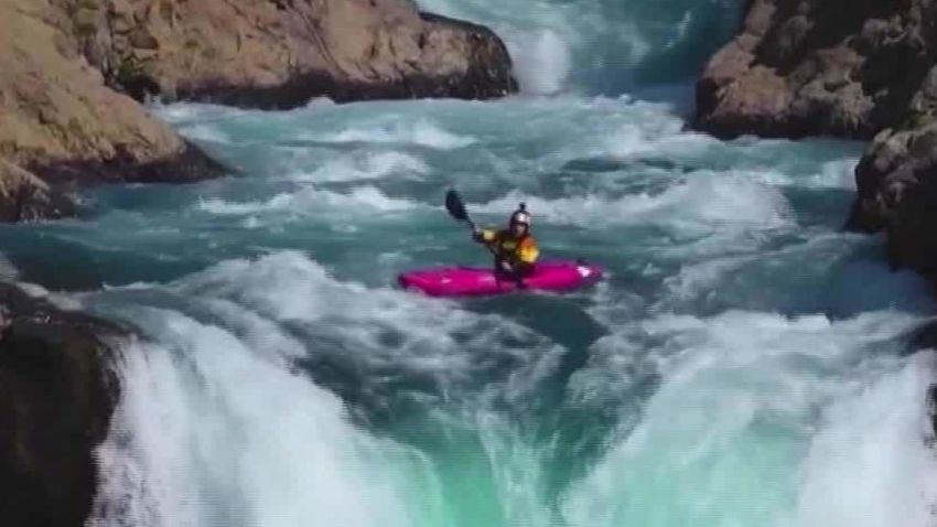 Kayaker Dane Jackson survives 134-foot waterfall_00005616.jpg