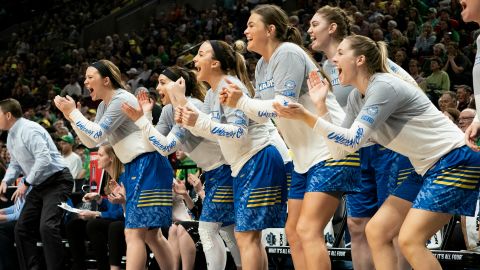 South Dakota State Jackrabbits react during the NCAA Division I Women's Championship third round game against the Oregon Ducks.