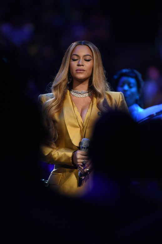 Beyonce performs at the memorial service.