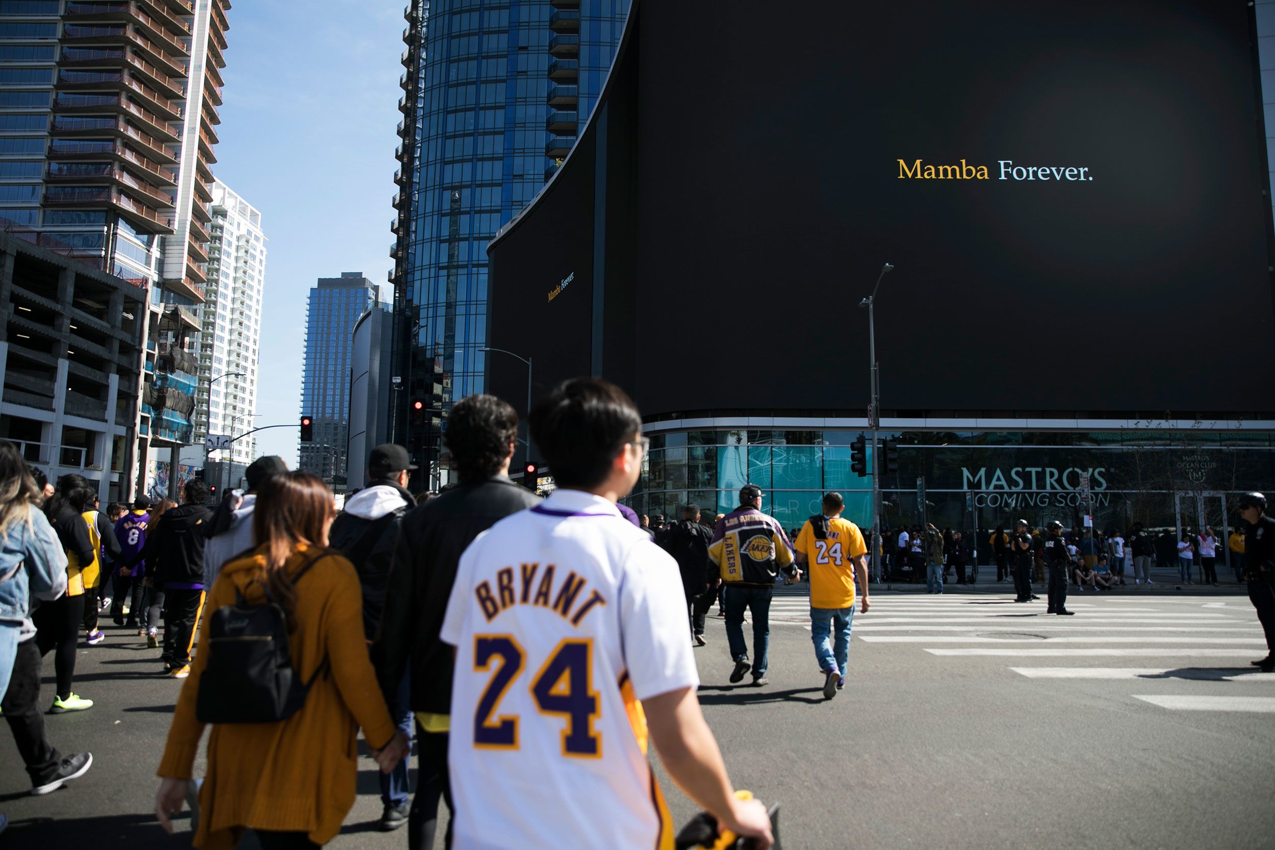 Sports fans remember Kobe Bryant – The Falcon