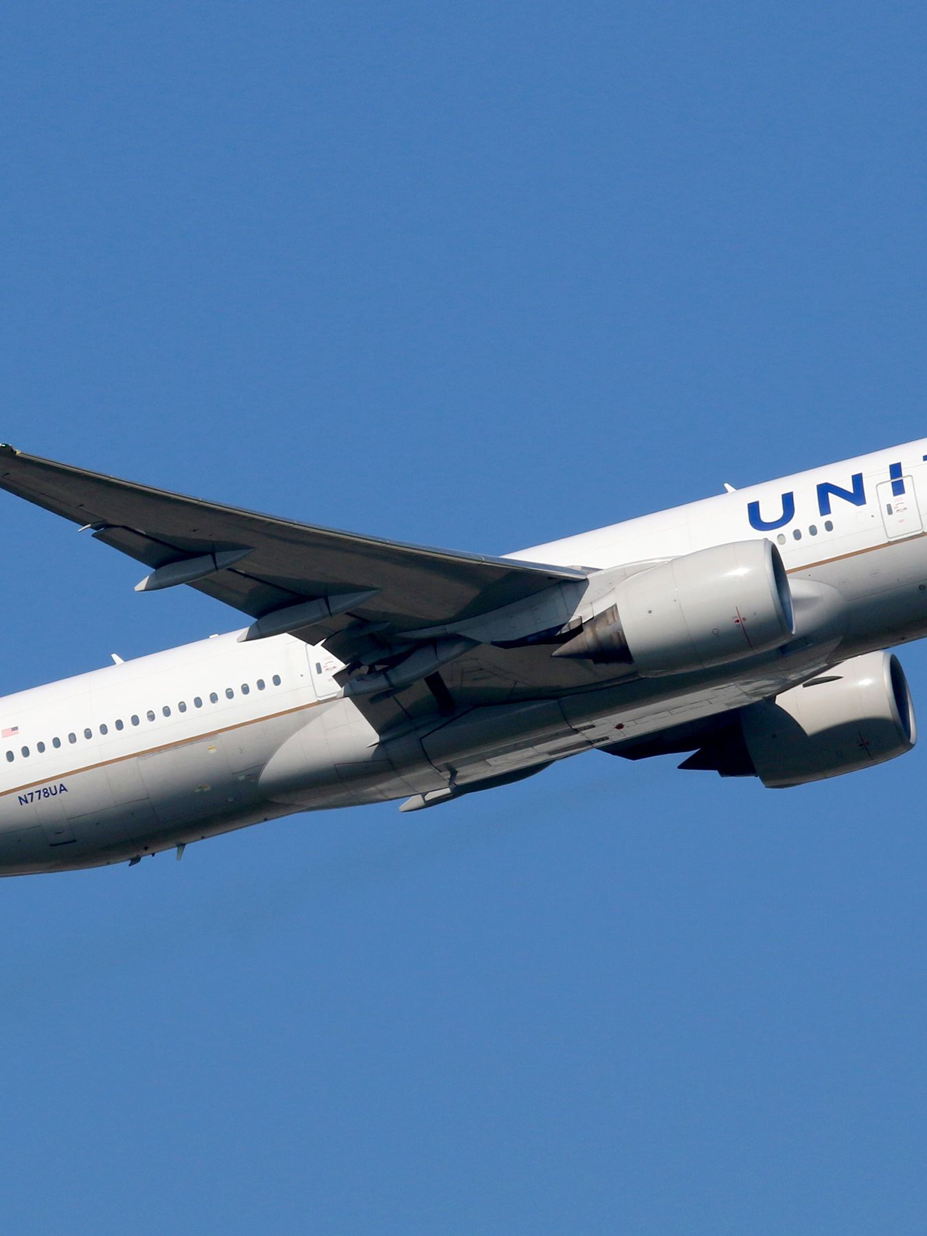 These are the best credit cards for flying United Airlines in 2023