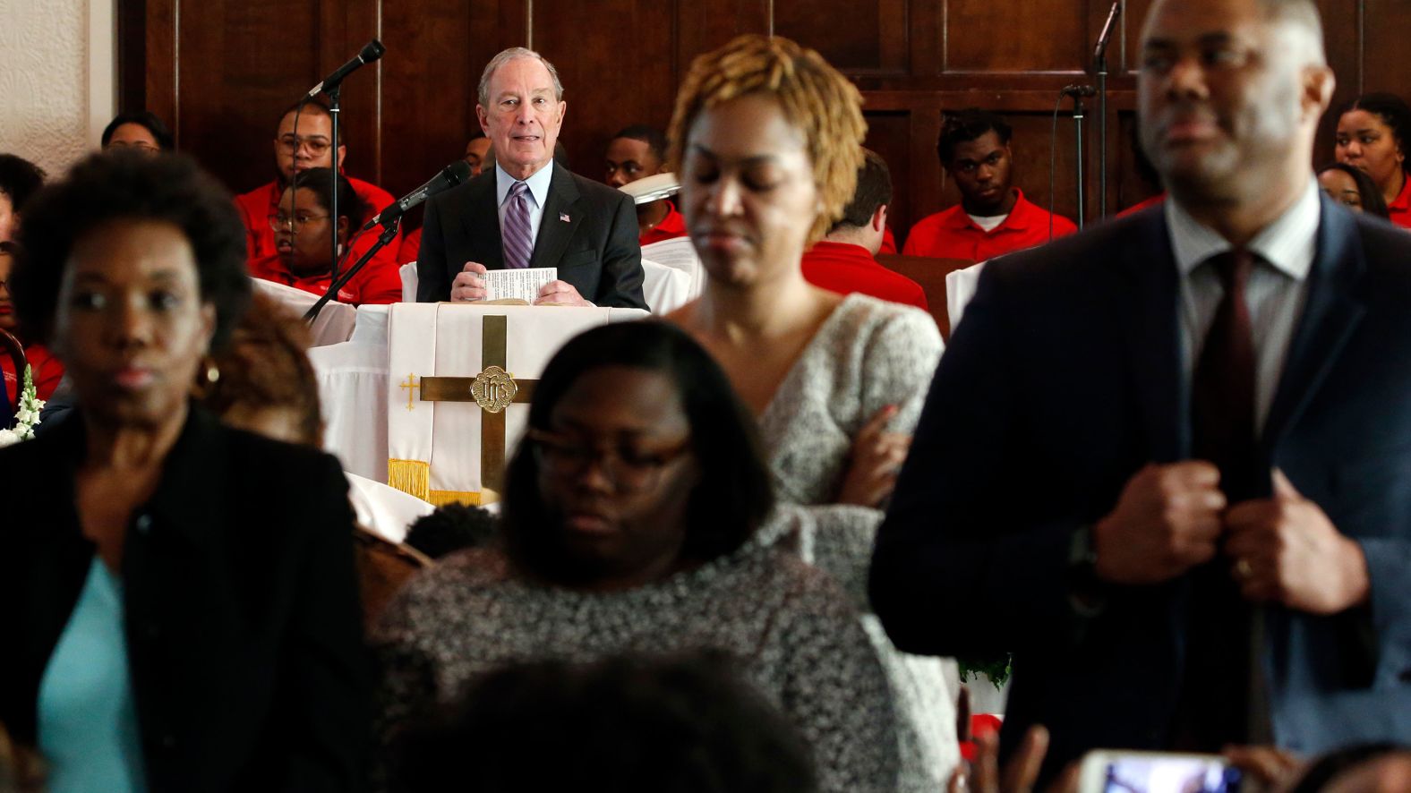 Church congregants in Selma, Alabama, protest Bloomberg by <a href="index.php?page=&url=https%3A%2F%2Fwww.cnn.com%2F2020%2F03%2F01%2Fpolitics%2Fmichael-bloomberg-selma-church%2Findex.html" target="_blank">turning their backs to him</a> during a speech on Sunday.