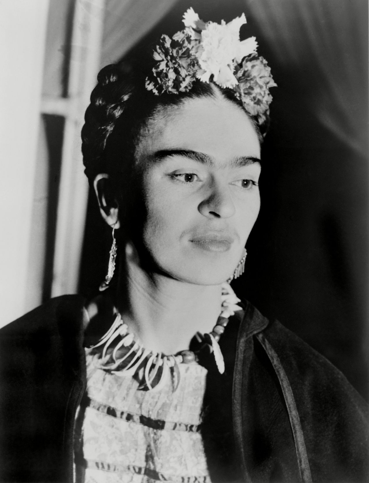Mexican artist Frida Kahlo boasted a unibrow.