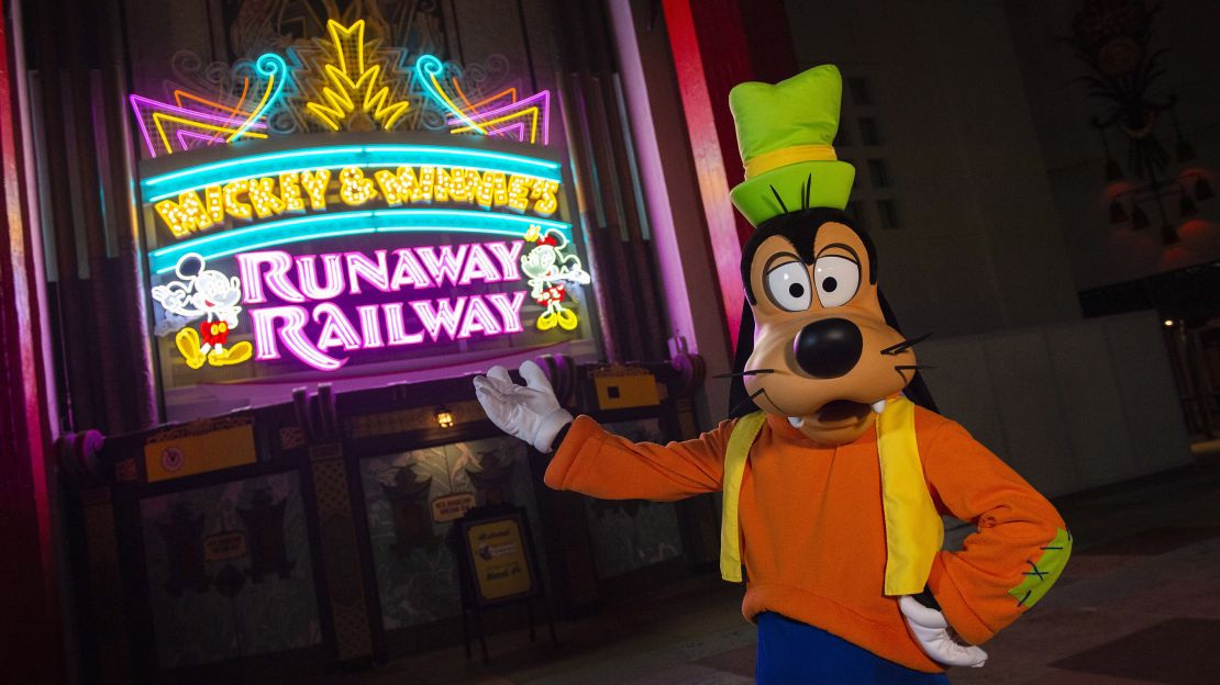 Goofy plays a role in Mickey & Minnie's Runaway Railway.