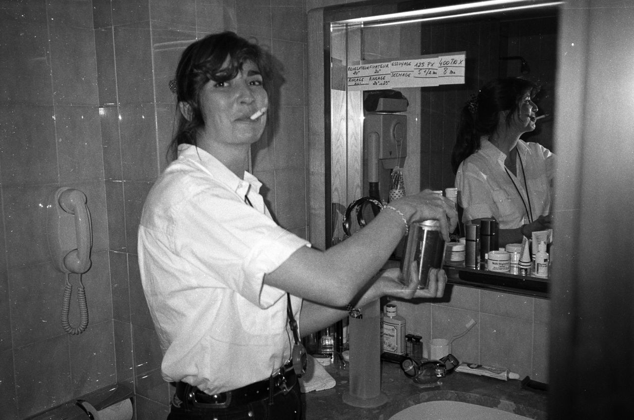 French war correspondent Isabel Ellsen processes film in a hotel bathroom in Saudi Arabia in 1991. She was there covering the Gulf War. She also covered conflicts in other parts of the world. A book about her experiences was adapted into the movie "Harrison's Flowers," which was set in war-torn Yugoslavia.