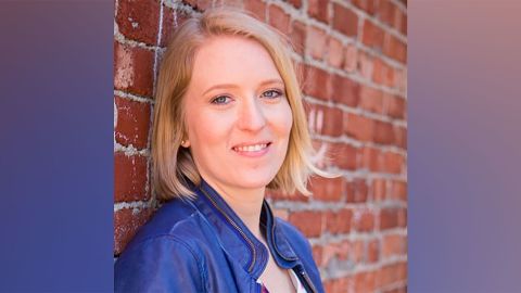 Allison Smith headshot