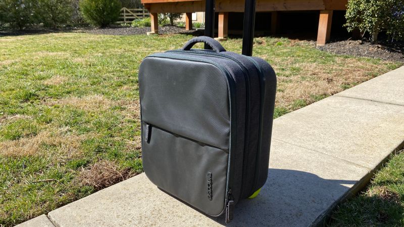 Incase luggage cheap tracker