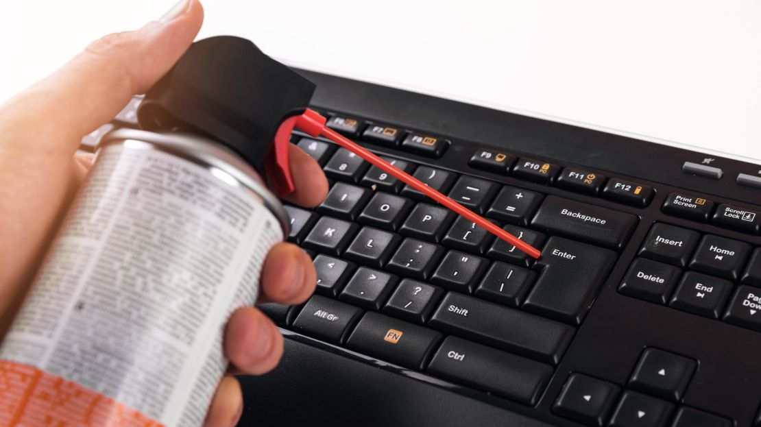 How to clean a keyboard