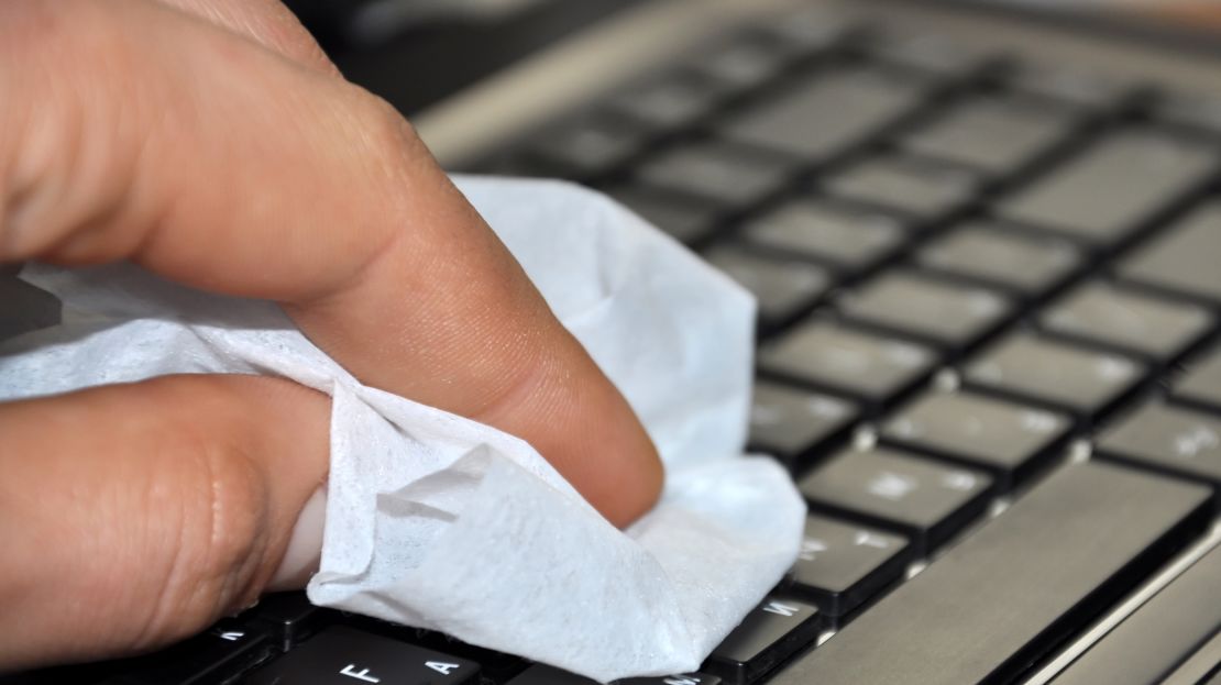 4-underscored keyboard cleaning