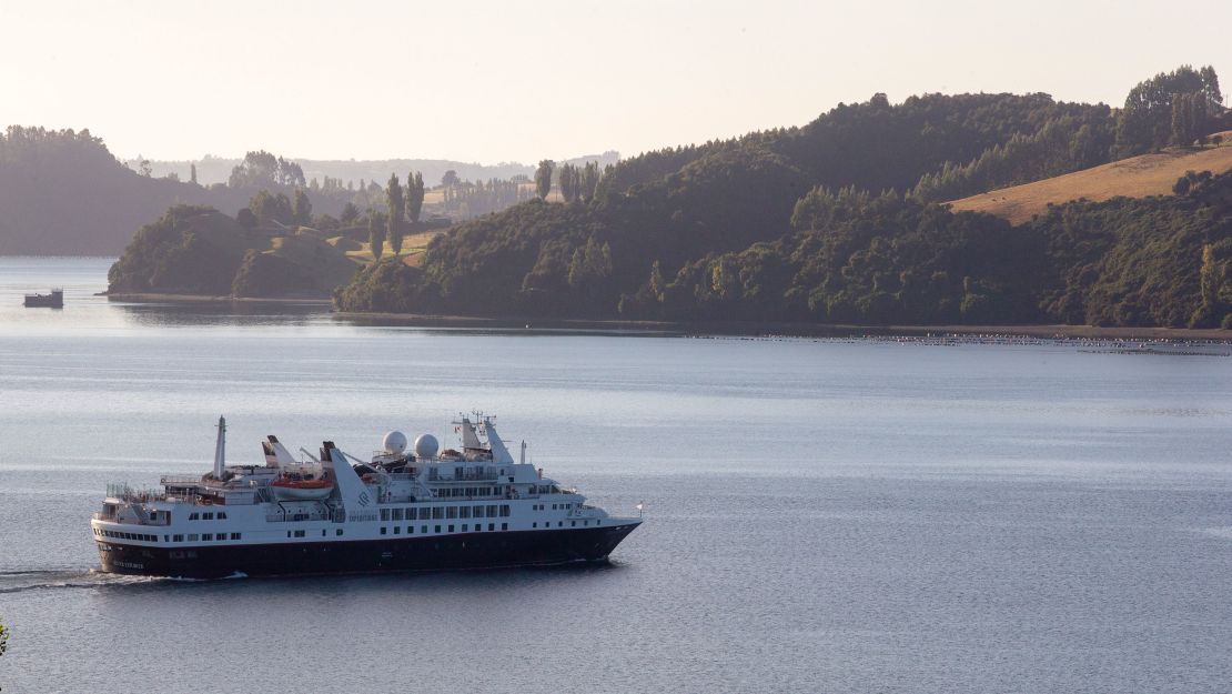 The Silver Explorer cruise ship had a passenger who was diagnosed with coronavirus and is now anchored in San Antonio, Chile.