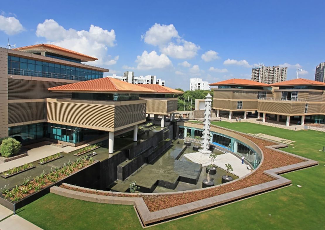 Suzlon One Earth was built using only recycled and nontoxic materials. The design lets in fresh air and natural light to all parts of the campus.