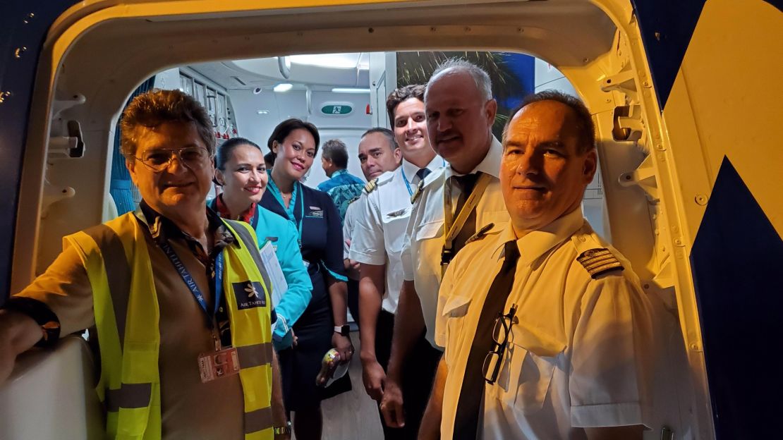 Air Tahiti Nui's CEO Michel Monvoisin and the captain of TN064, Vetea Sanford.