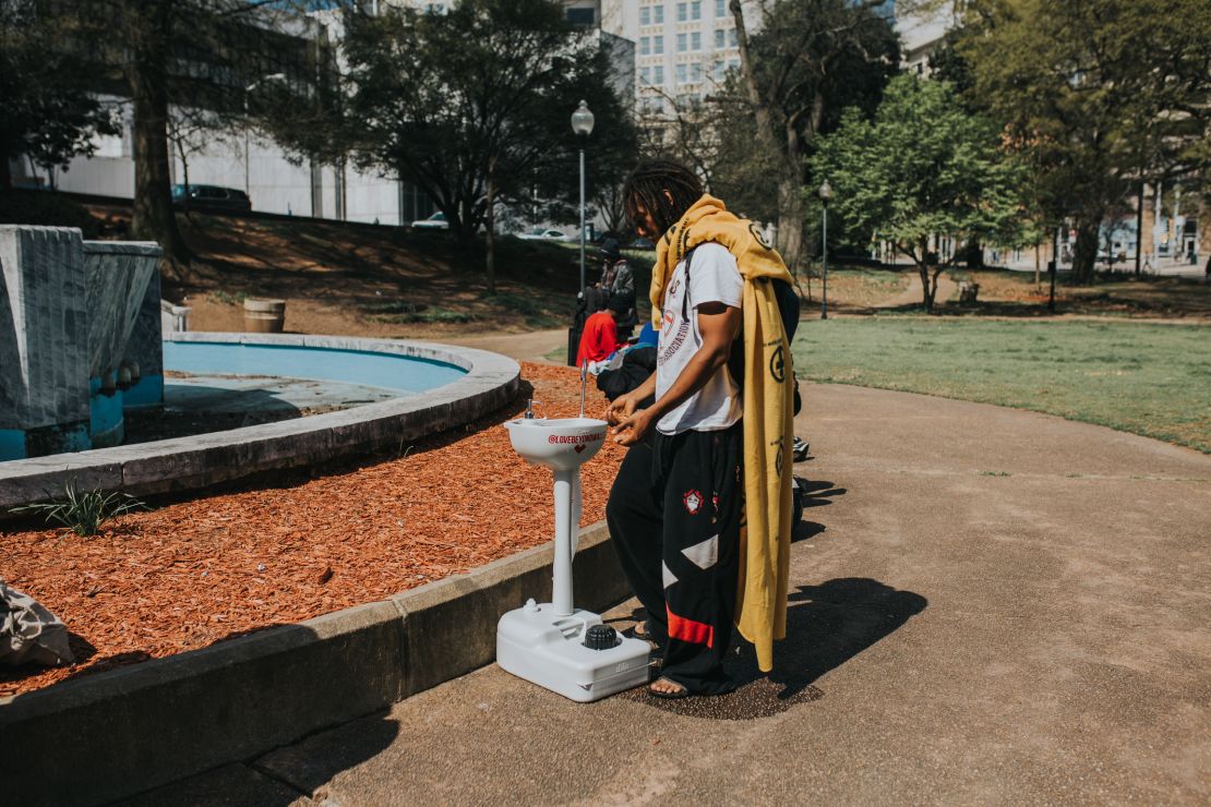 A washing basin in Atlanta's Hurt Park provided by the nonprofit Love Beyond Walls