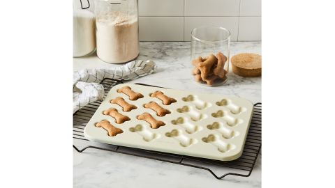 Lekue USA Milk & Cookies Shot Glass Making Kit