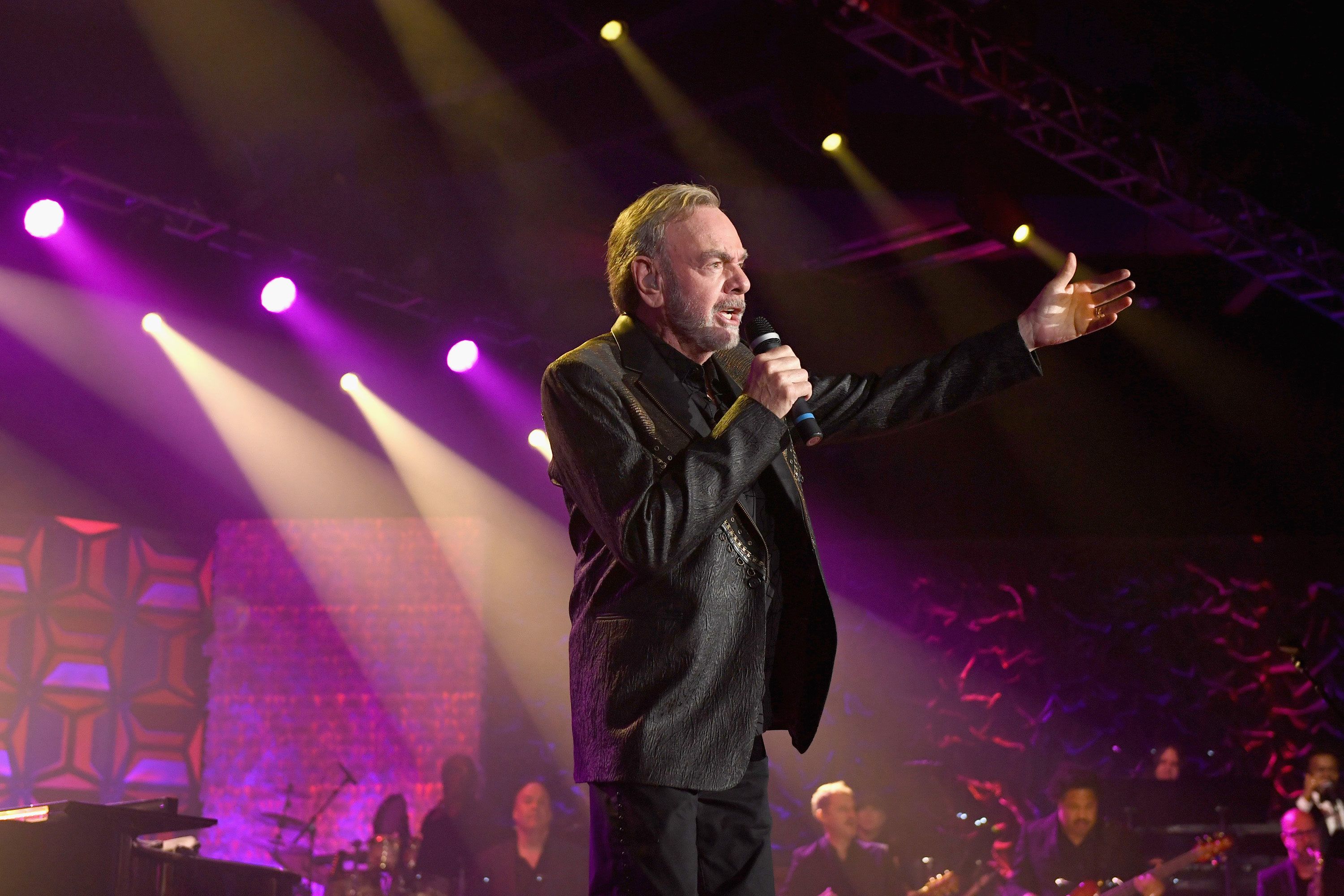 Neil Diamond reveals truth behind 'Sweet Caroline' lyrics