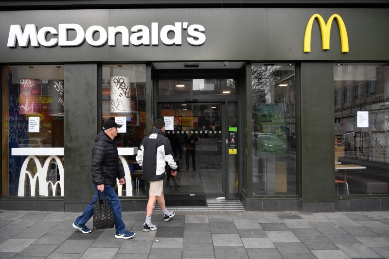 McDonald s and Nando s close UK restaurants takeout shut too